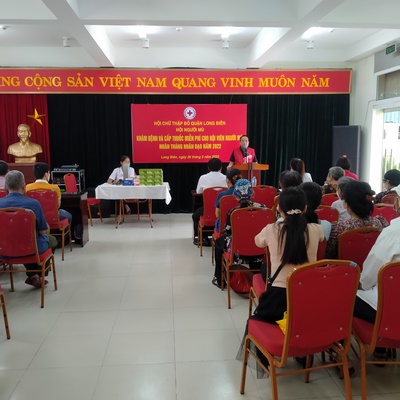 Chăm sóc sức khỏe cho người khiếm thị quận Long Biên
