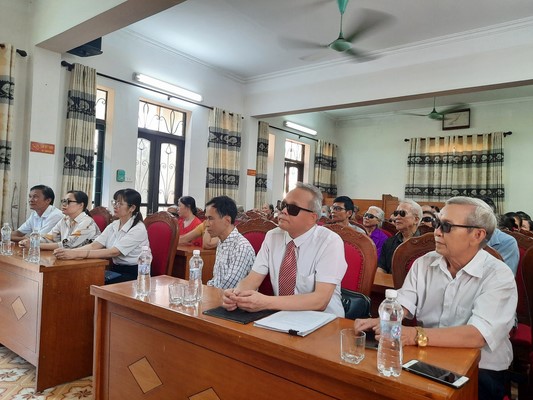 Hội người mù huyện Ứng Hoà tổ chức hội nghị Nói chuyện về truyền thống 76 năm ngày “Thương Binh - Liệt sĩ”