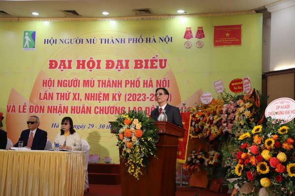 Hội Người mù TP Hà Nội đón nhận Huân chương Lao động hạng Nhì
