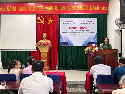 Đưa pháp luật đến gần hơn với người khiếm thị
