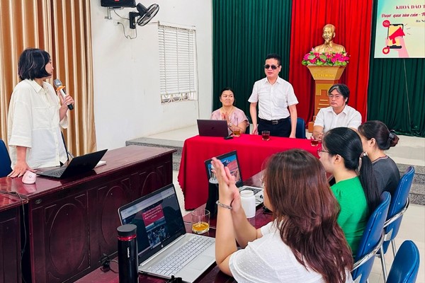 Khai giảng khóa đào tạo “Vượt qua rào cản - Nâng tầm tiếng nói người khiếm thị”