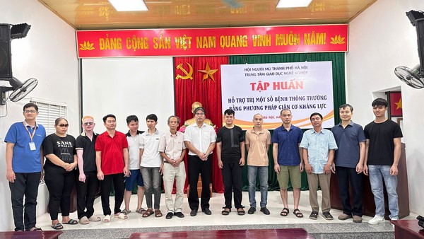 Trung tâm giáo dục nghề nghiệp: Khai giảng khóa tập huấn "Hỗ trợ trị một số bệnh thông thường bằng phương pháp giãn cơ kháng lực"