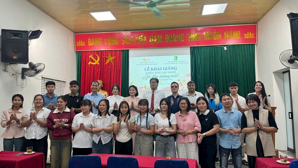 Khai giảng lớp đào tạo nghề gội đầu dưỡng sinh cho người khiếm thị Thủ đô