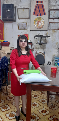 Hội Người mù Hà Đông trao 123 phần quà cho phụ nữ khiếm thị